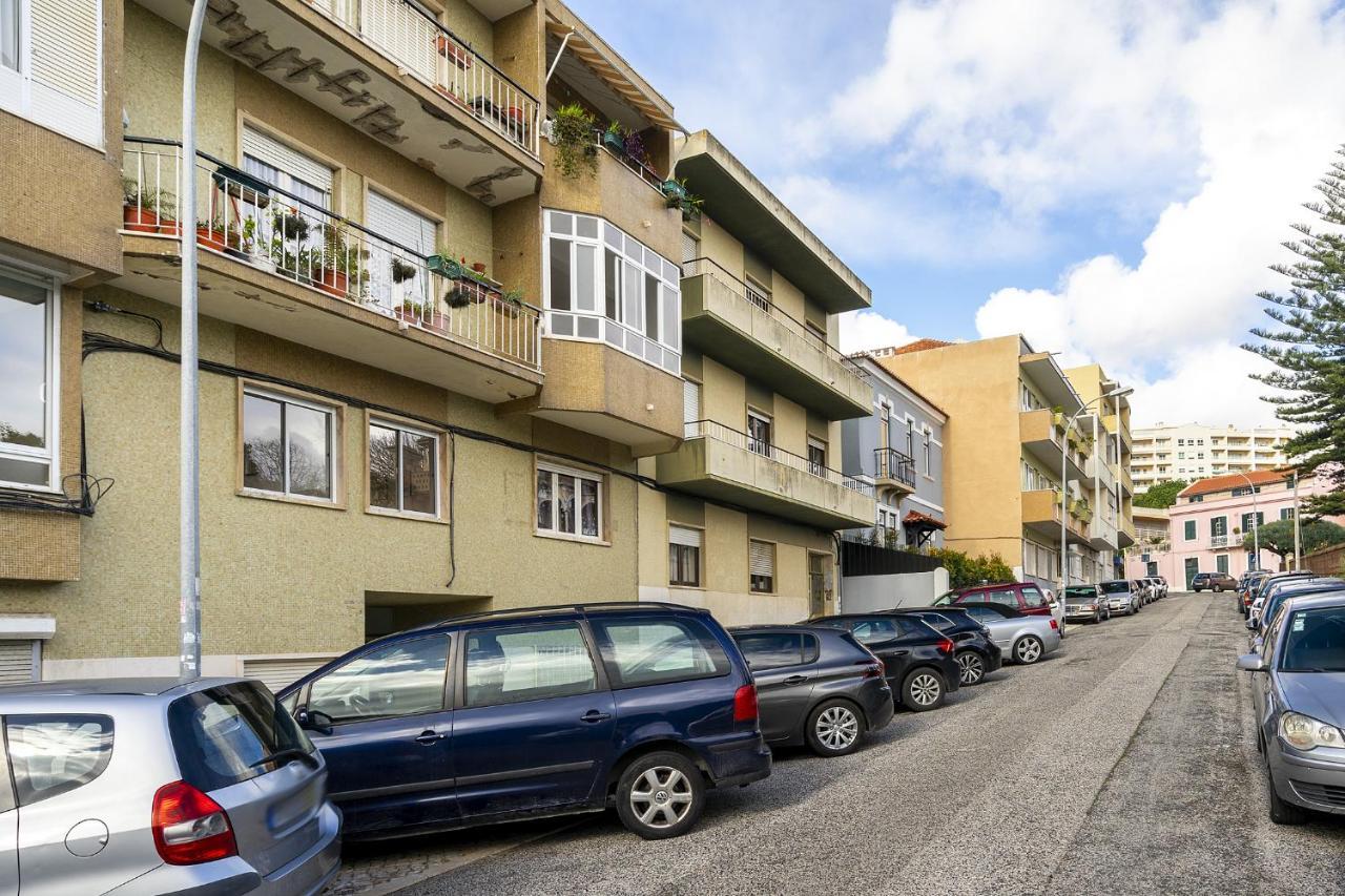 Whome Peaceful Alges Family Home Away From City Noise Lisboa Exteriör bild