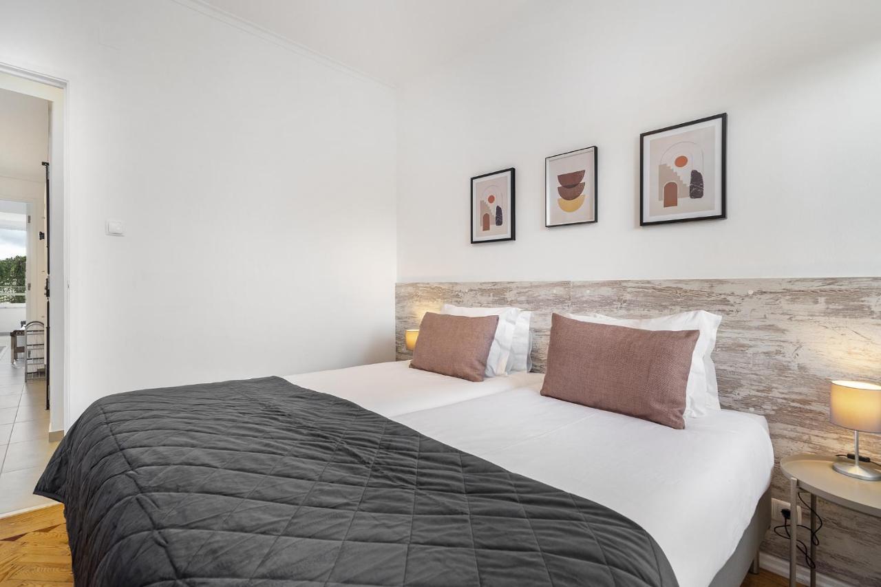 Whome Peaceful Alges Family Home Away From City Noise Lisboa Exteriör bild